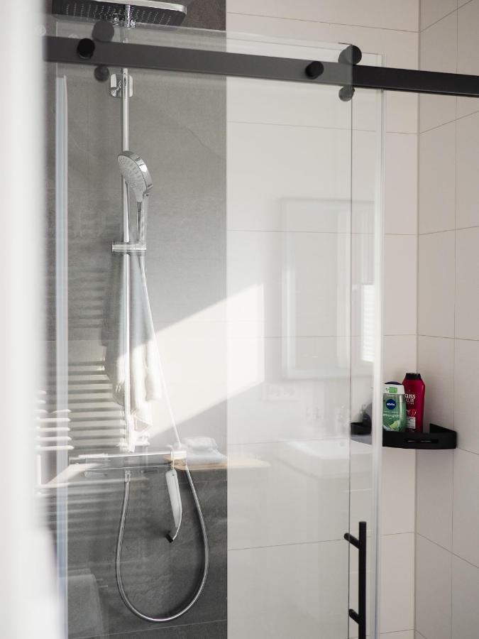 Moderne Ferienwohnung Mit Seeblick & Terrasse 96Qm 그로스래셴 외부 사진